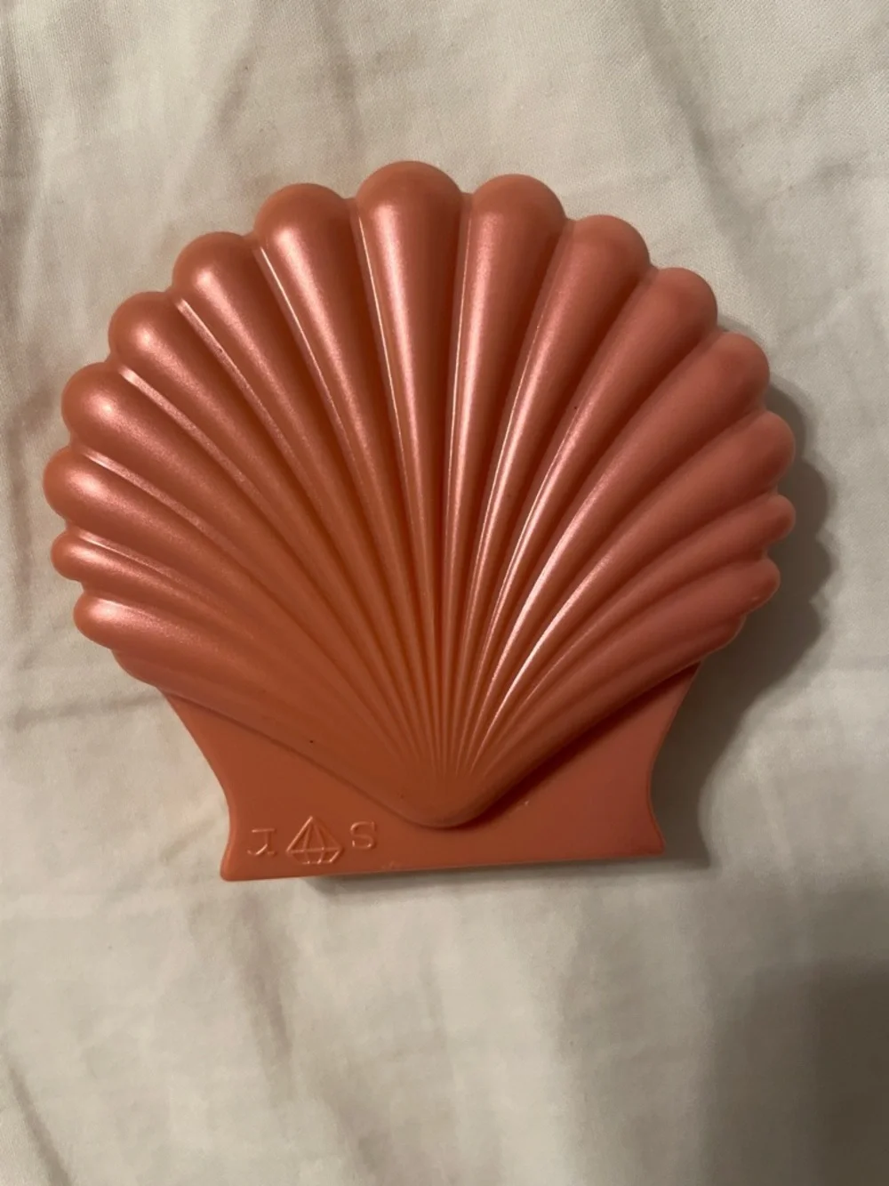 tarte Beaches & Cream Shell Compact in Coral Peach